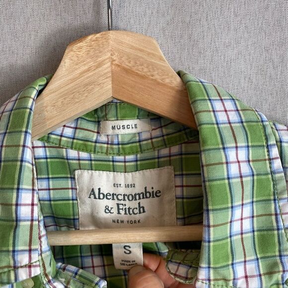 Abercrombie & Fitch muscle plaid button down - Picture 5 of 7